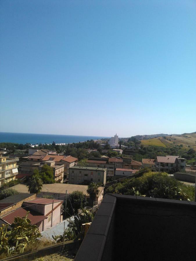 Villa Spaia Brancaleone Marina Exteriör bild