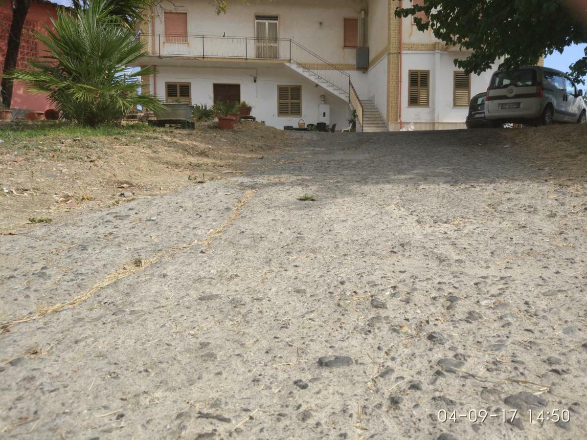 Villa Spaia Brancaleone Marina Exteriör bild